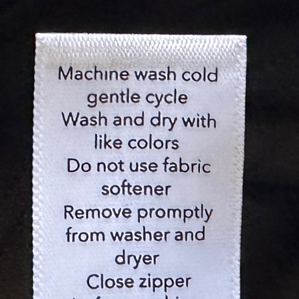 NWT Athleta Accelerate High Rise Crop Leggings 1X Black SwiftLite Lightweight - Picture 10 of 10